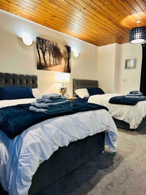 Modern 2 Bedroom Apt Derby City Esterno foto