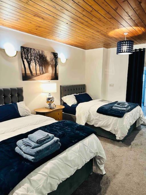 Modern 2 Bedroom Apt Derby City Esterno foto